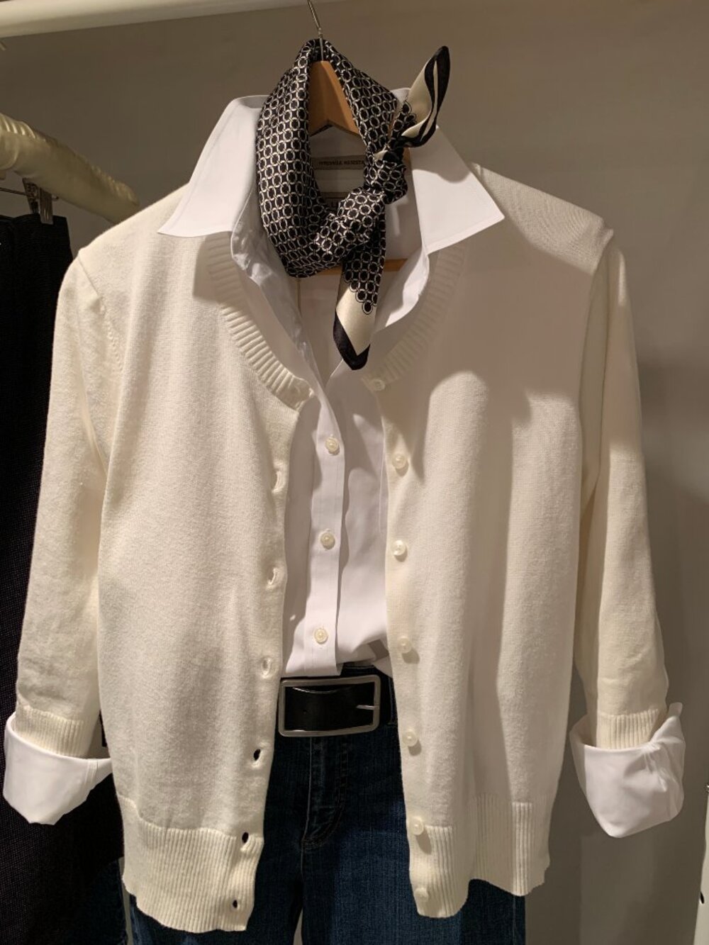 100% Cotton Cream Classic Cardigan Sweater Gap Size Large